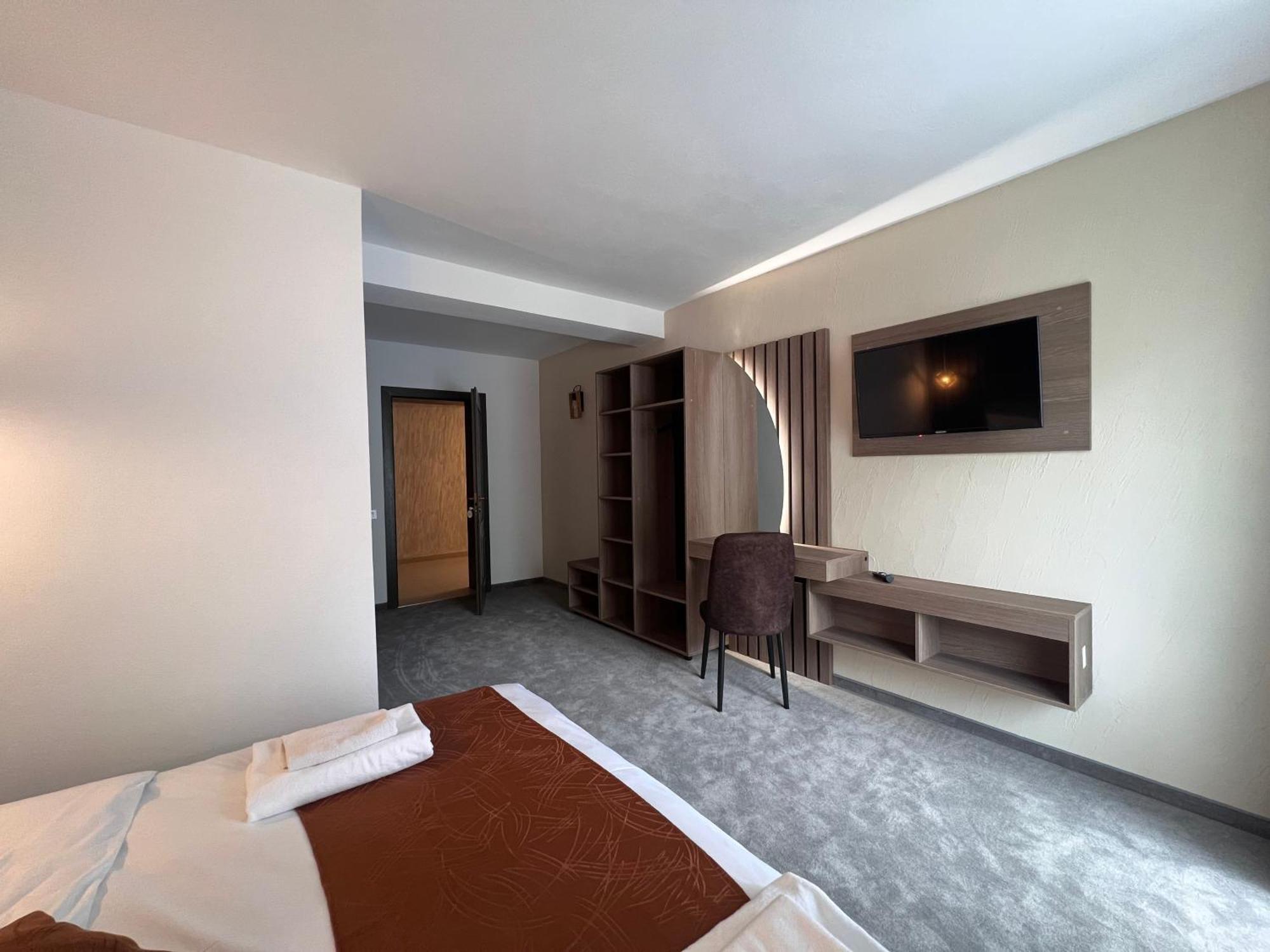 Regina Muntilor A Hotel Moeciu De Sus Ngoại thất bức ảnh